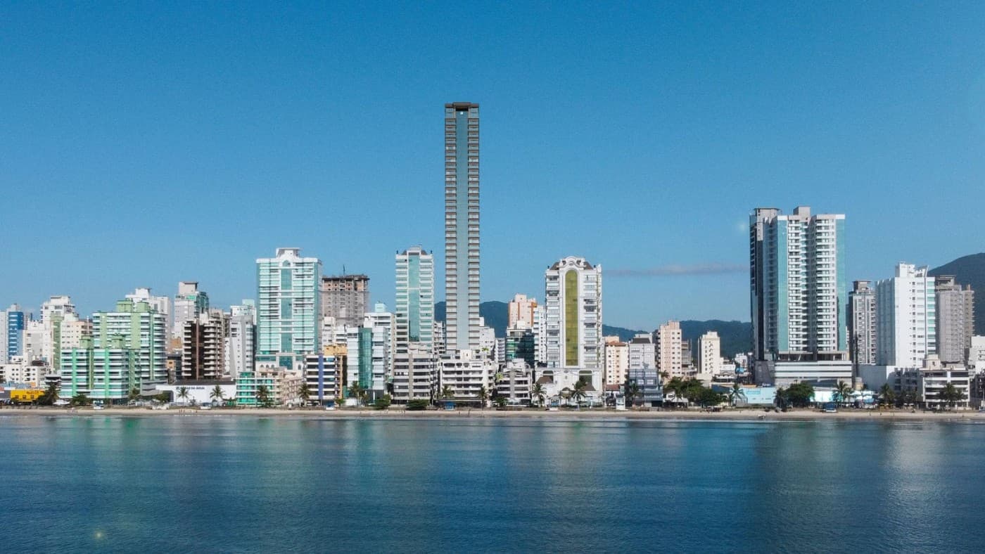 Apartamento para Venda em Itapema, meia praia, 4 dormitórios, 5 banheiros, 3 vagas