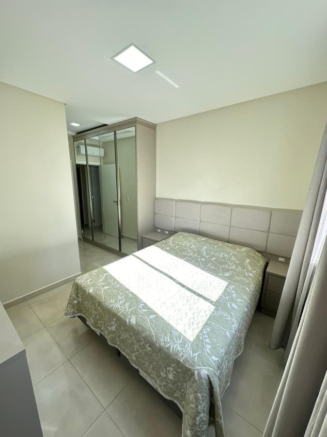 Apartamento para Venda em Itapema, meia praia, 3 dormitórios, 4 banheiros, 2 vagas