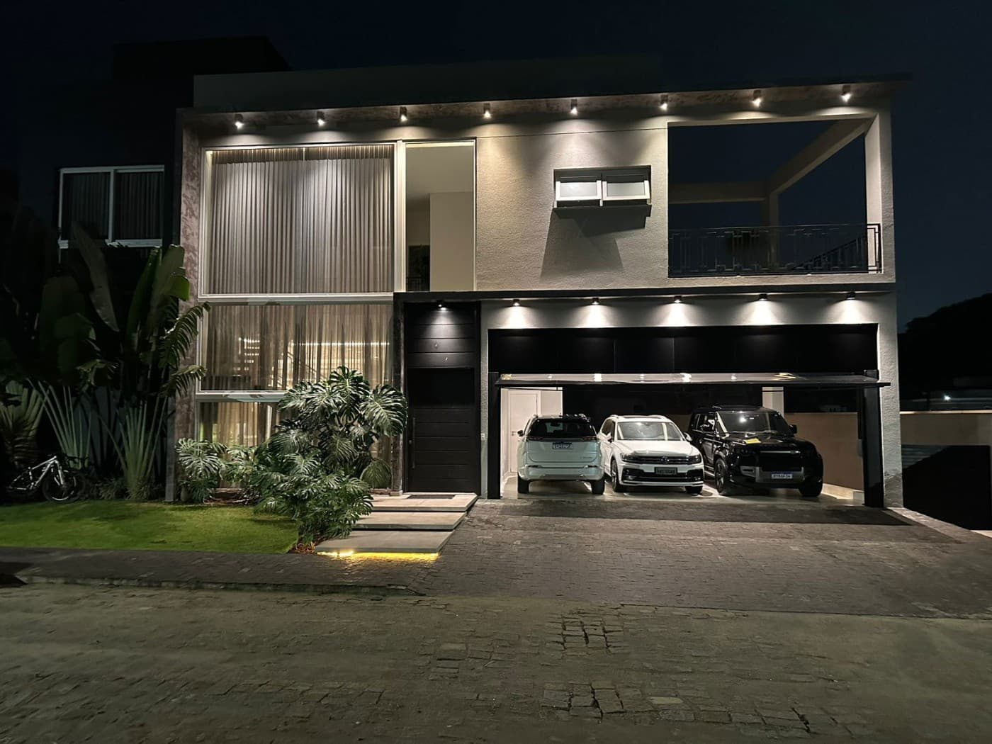 Casa para Venda em Camboriú, Avenida das Arapongas, 5 dormitórios, 6 banheiros, 6 vagas